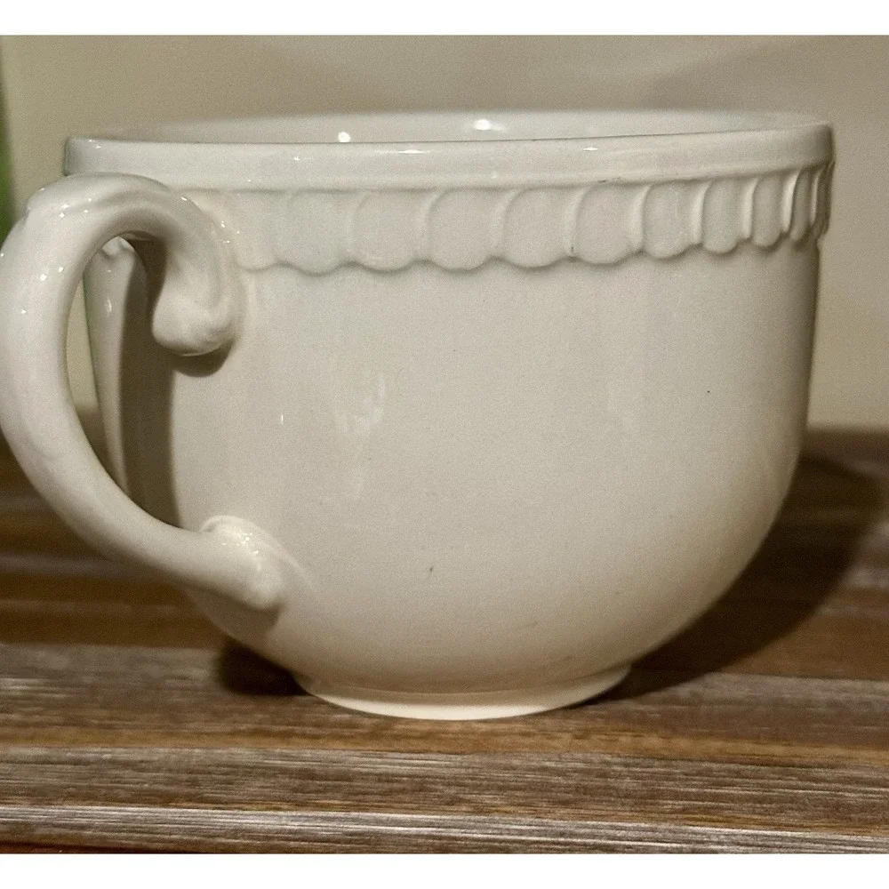 Portsmouth by Royal Stafford Flat Cup Ivory White Embossed Scalloped Edge b236‎